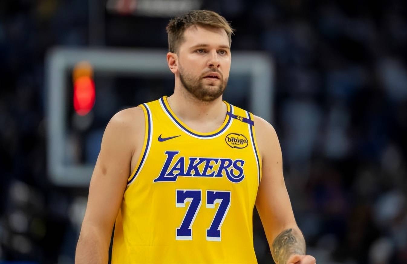 塔图姆赛事官方发布势不可挡新规，湖人争议不断！的简单介绍