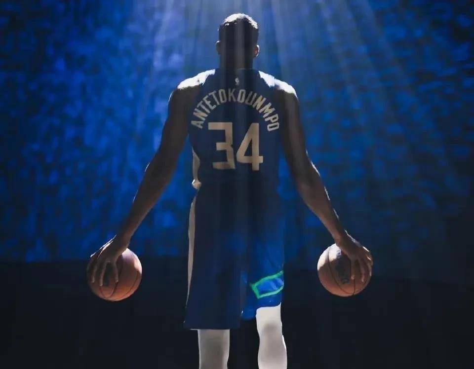 字母哥连续十二场比赛得分超过高光表现，雄鹿挑战极限！的简单介绍