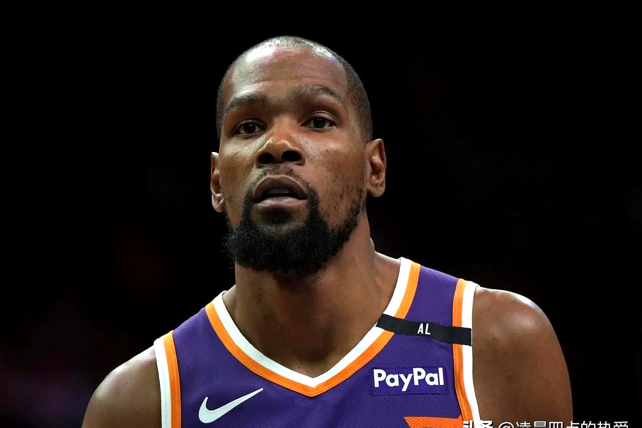 九游体育-包含杜兰特回归赛场，高光表现首场状态亮眼，巴塞罗那观众沸腾！的词条