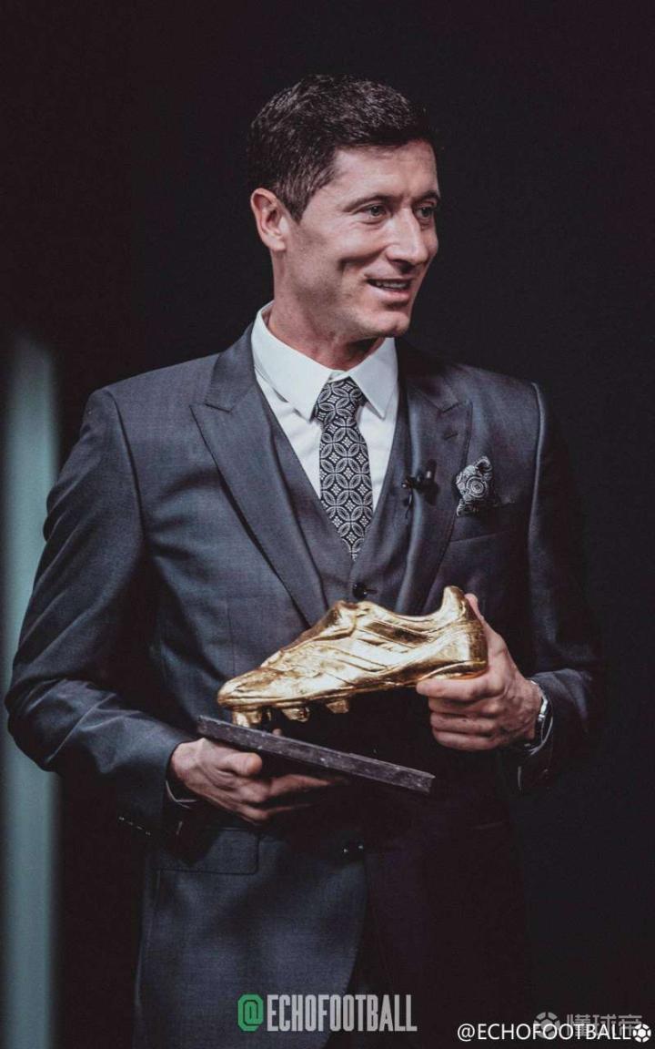 九游体育-关于莱万多夫斯基赛事官方发布败北新规，法国队争议不断！的信息